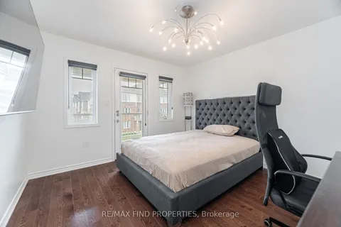 1554 Clitherow Street, Milton, ON L9E 0A1