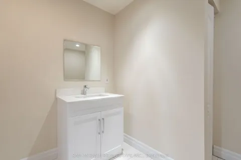 1262 Mississauga Road, Mississauga, ON L5H 2J2
