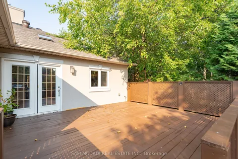 1262 Mississauga Road, Mississauga, ON L5H 2J2