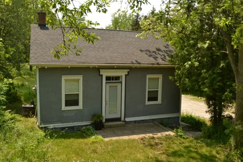 6142 Guelph Line, Burlington, ON L7P 0A8