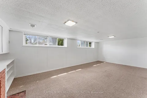 7 Golfwood Heights, Toronto, ON M9P 3L8