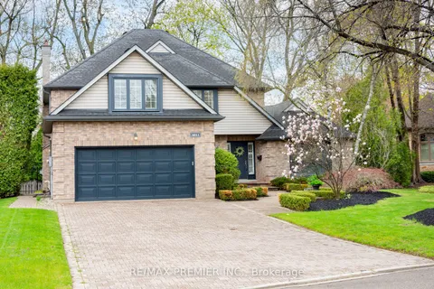 4011 Lantern Lane, Burlington, ON L7L 5Z2
