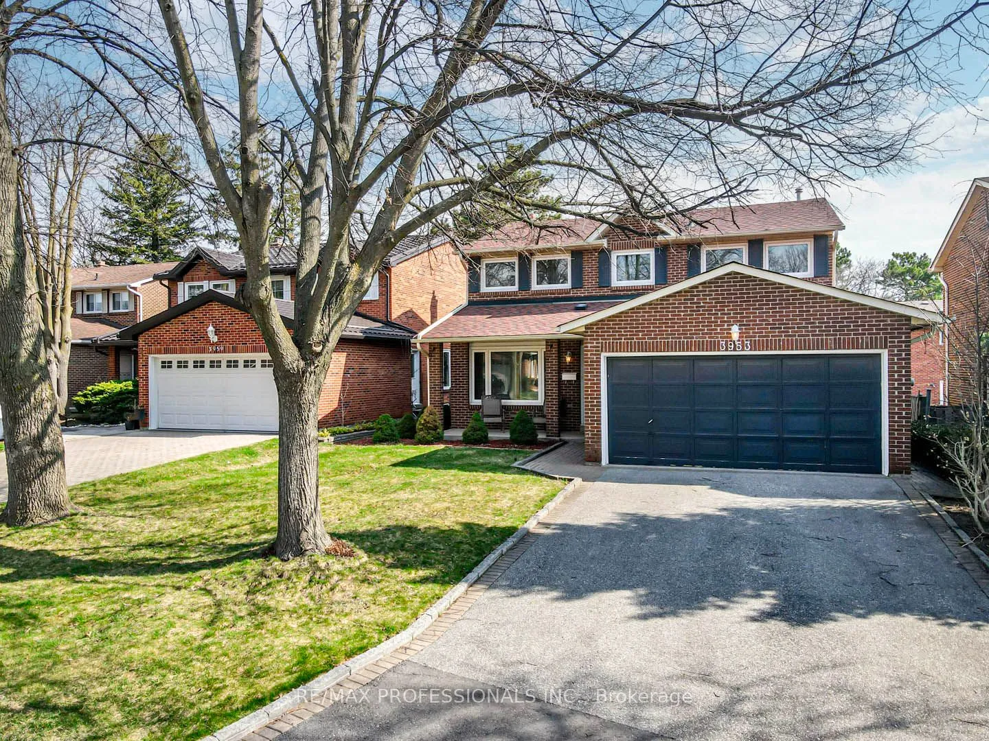 3953 Selkirk Place, Mississauga, ON L5L 3L5