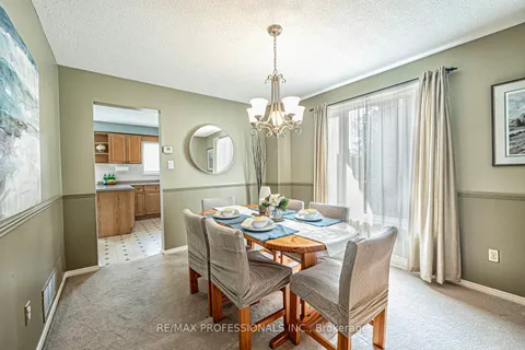 3953 Selkirk Place, Mississauga, ON L5L 3L5