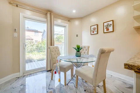 3251 Greenbelt Crescent, Mississauga, ON L5N 5X8