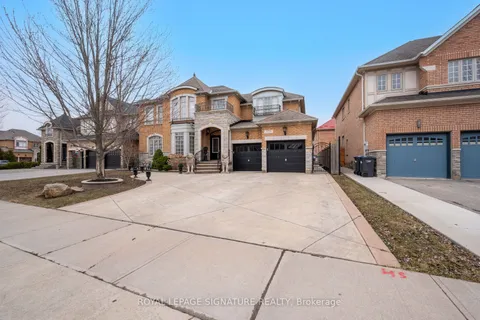 128 Valleycreek Drive, Brampton, ON L6P 2G2