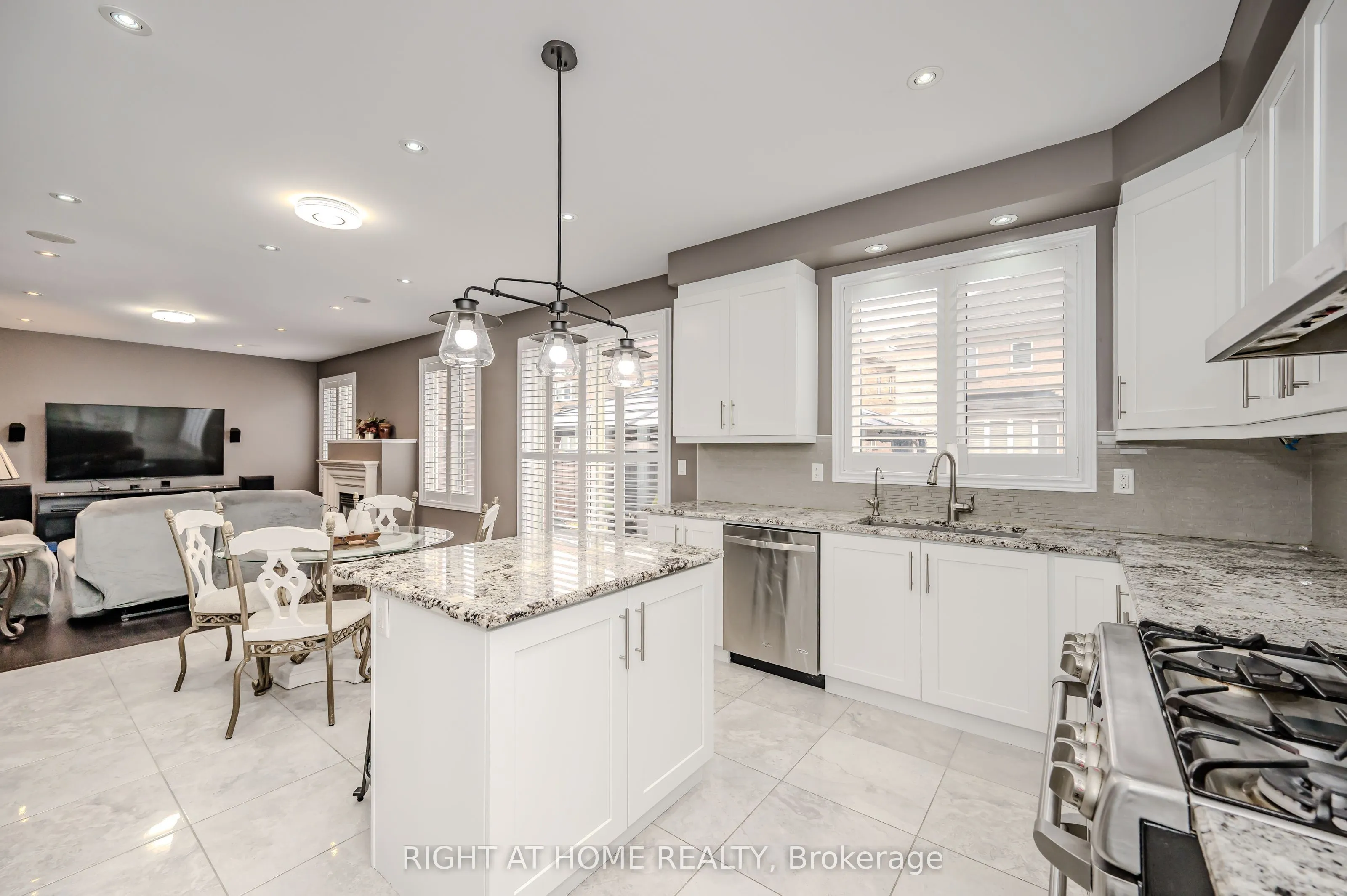 64 Kalmia Road, Brampton, ON L6X 4N4