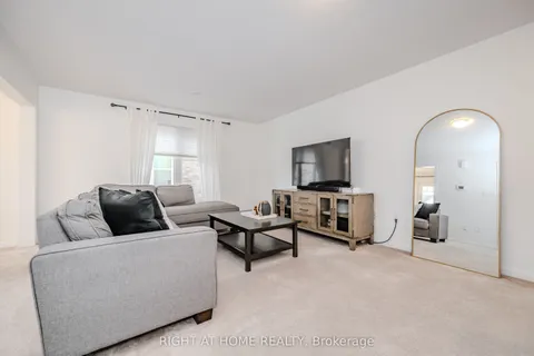 525 Cavanagh Lane, Milton, ON L9T 8G4