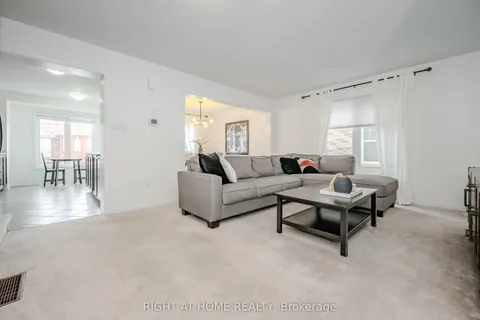 525 Cavanagh Lane, Milton, ON L9T 8G4