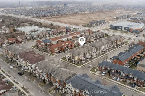 525 Cavanagh Lane, Milton, ON L9T 8G4