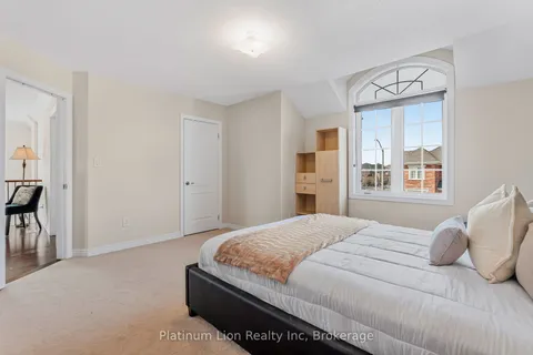 3308 Granite Gate, Burlington, ON L7M 0L7