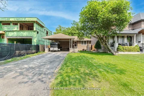 3 Allan Park Road, Toronto, ON M8Z 3S9