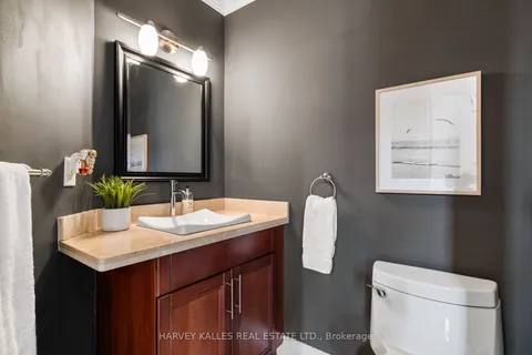 1224 Highgate Place, ON L4W 3H4