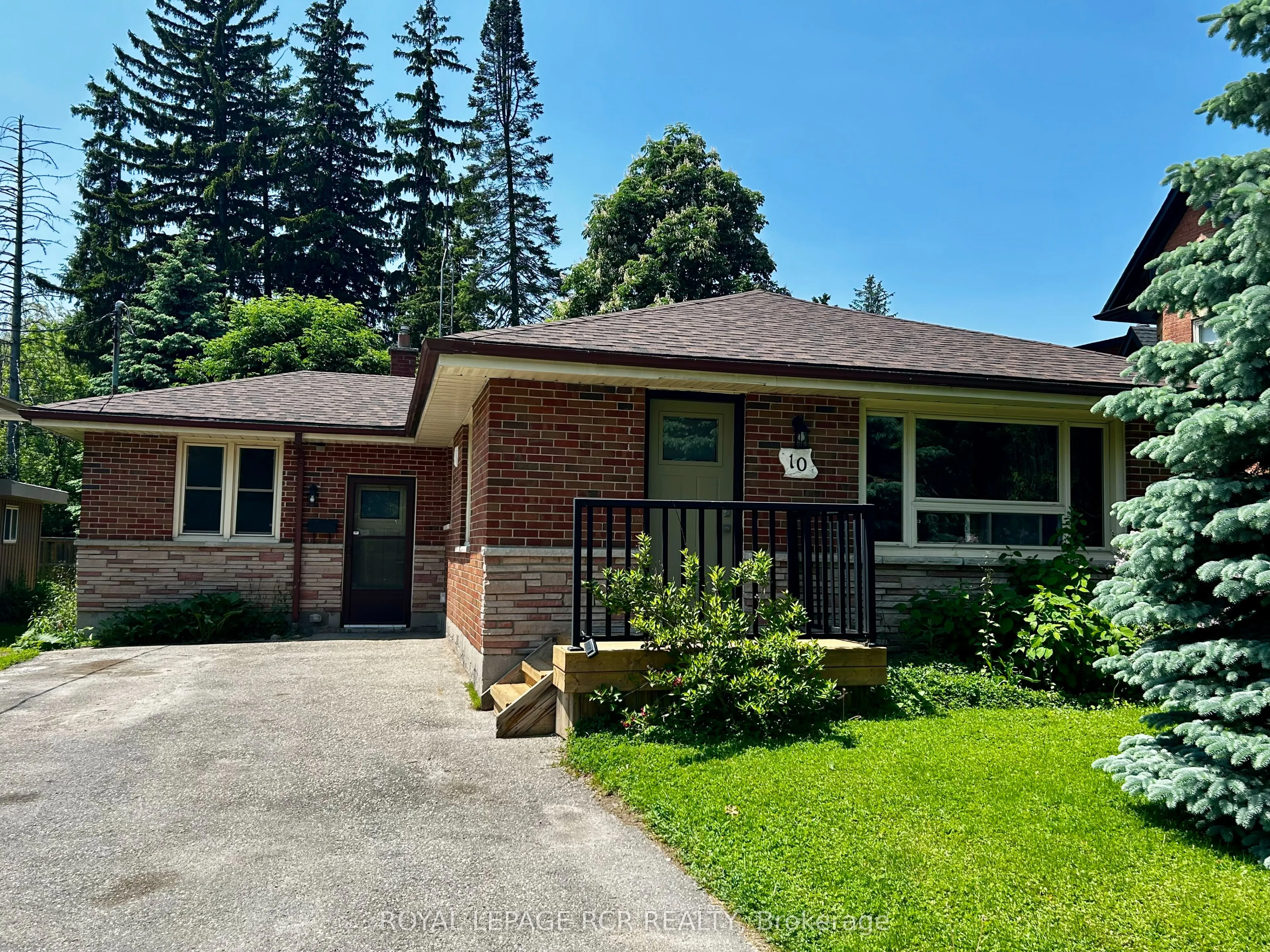 10 Faulkner Street, Orangeville, ON L9W 2G3