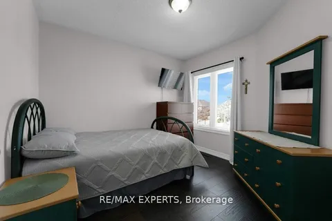10 Esposito Drive, Caledon, ON L7E 1V4