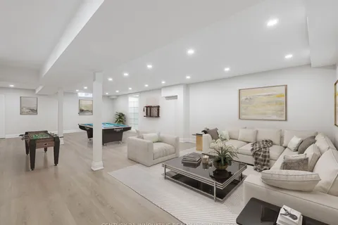 4469 Beacon Lane, Mississauga, ON L5C 4K9