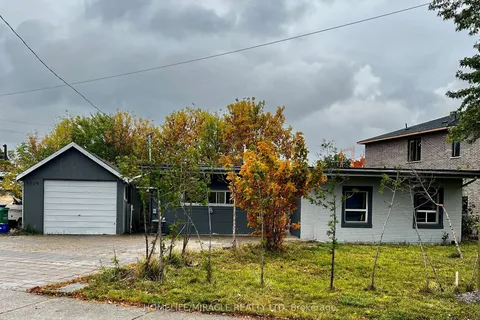 7529 Homeside Gardens, Mississauga, ON L4T 2A8