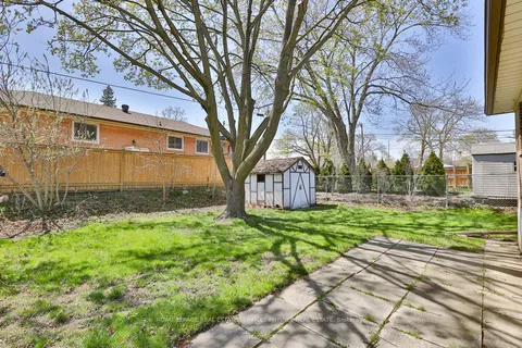 1608 Robillard Road, Mississauga, ON L5J 3K7