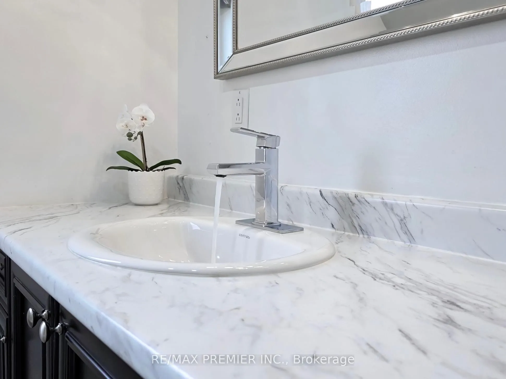 2683 Romark Mews, Mississauga, ON L5L 2Z4