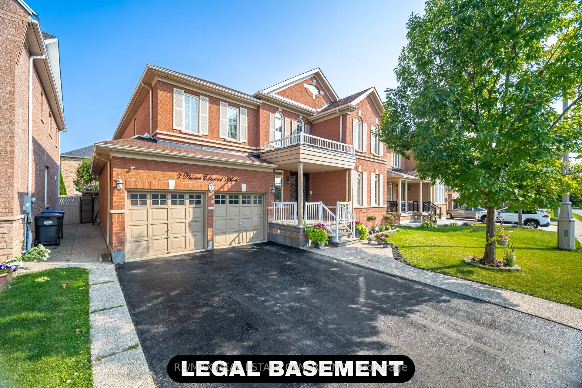 7 Prince Edward Boulevard, Brampton, ON L6P 2E1