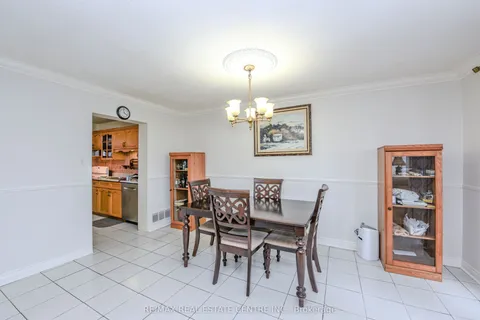 2 Charters Road, Brampton, ON L6V 2S5