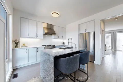 2497 Littlefield Crescent, Oakville, ON L6M 5L9