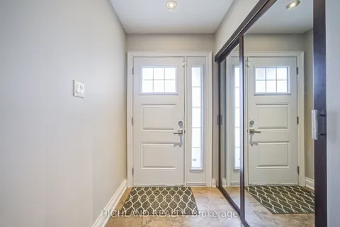 4196 Treetop Crescent, Mississauga, ON L5L 2L9