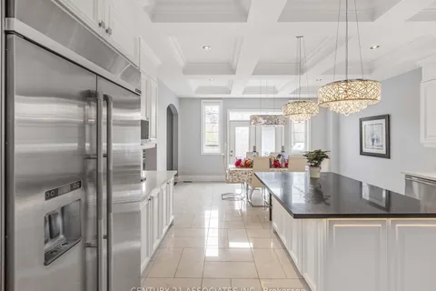 3121 Trailside Drive, Oakville, ON L6M 0P6