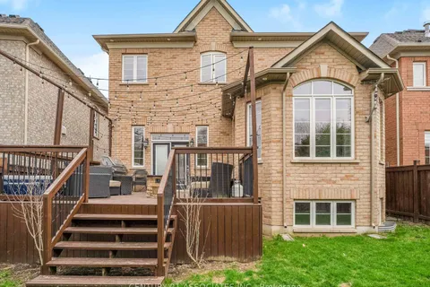 3121 Trailside Drive, Oakville, ON L6M 0P6