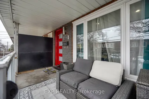 270 Maria Street, Toronto, ON M6P 1W4