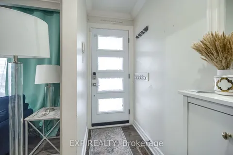 270 Maria Street, Toronto, ON M6P 1W4