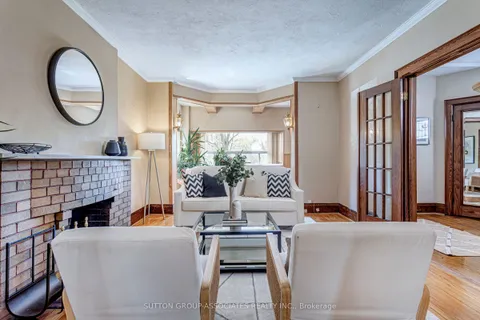 75 Clendenan Avenue, Toronto, ON M6P 2W7