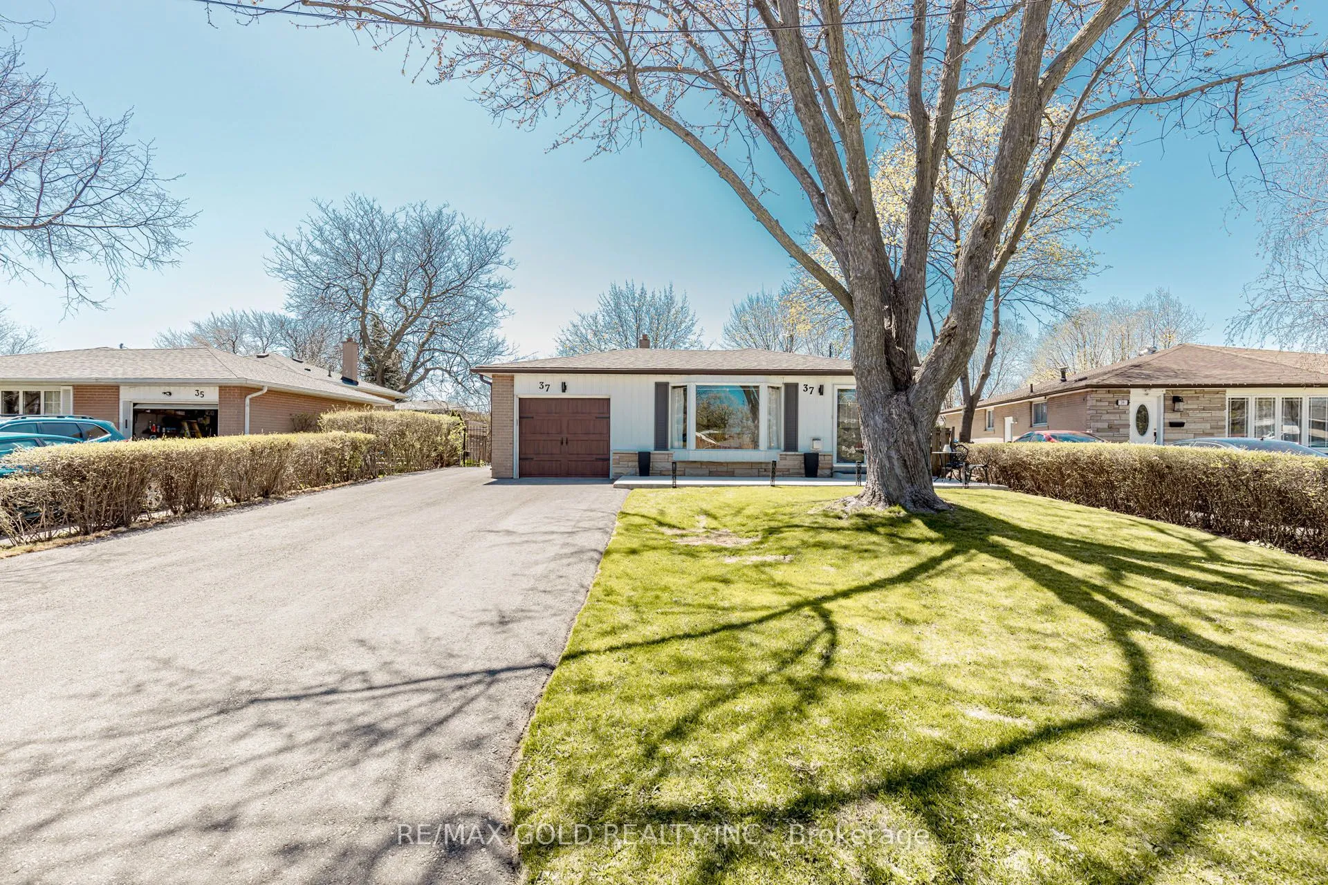 37 Brookdale Crescent, Brampton, ON L6T 1M8