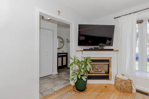 37 Brookdale Crescent, Brampton, ON L6T 1M8