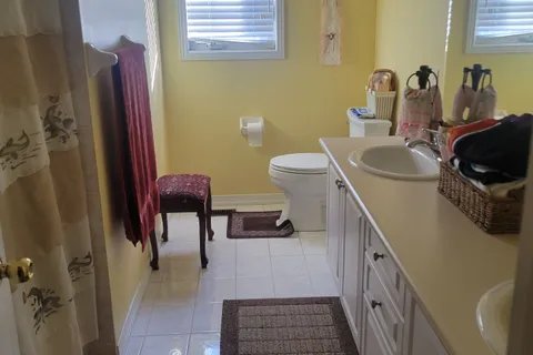 68 Delport Close, ON L6P 1V2