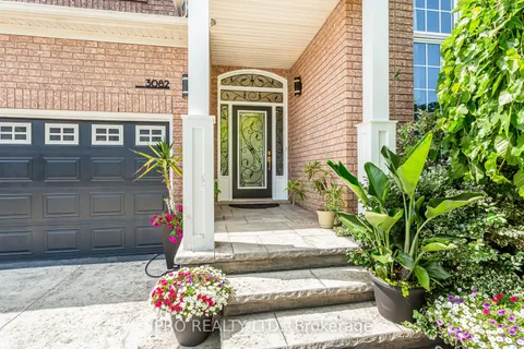3082 Scotscraig Crescent, Oakville, ON L6M 5G7