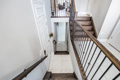 159 Threshing Mill Boulevard, Oakville, ON L6H 0V5
