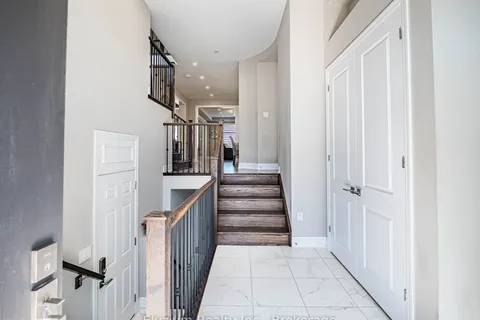 159 Threshing Mill Boulevard, Oakville, ON L6H 0V5