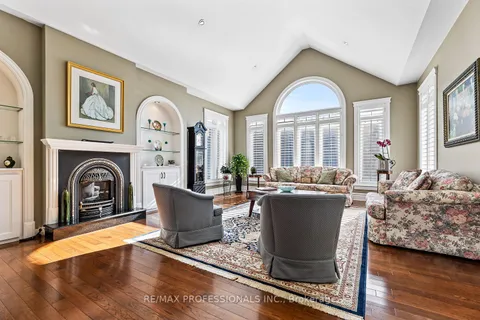 63 Rowley Drive, Caledon, ON L7E 0C6