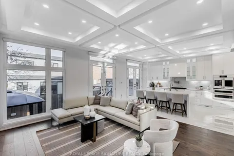 895 Ninth Street, ON L5E 1S1