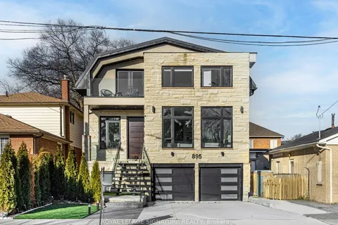 895 Ninth Street, ON L5E 1S1