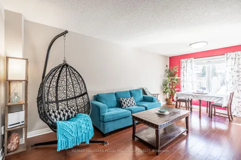 8 Rolling Hills Lane, Caledon, ON L7E 1T9