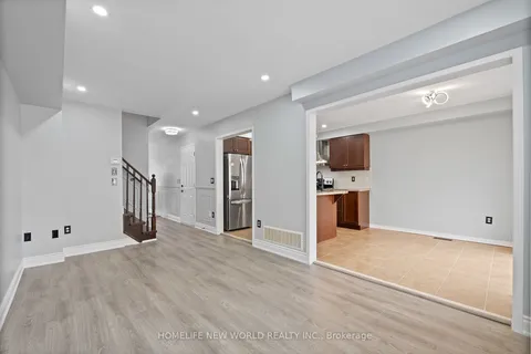 4884 Capri Crescent, Burlington, ON L7M 0H8