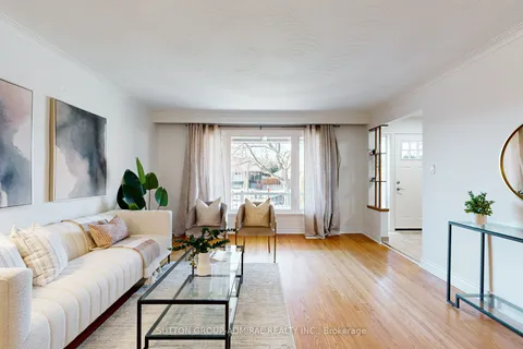 42 Swordbill Drive, Toronto, ON M9A 4V5