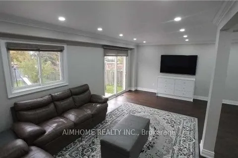 655 Brougham Place, Mississauga, ON L5B 2Z5