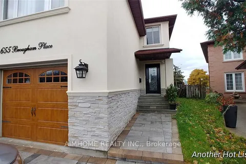 655 Brougham Place, Mississauga, ON L5B 2Z5