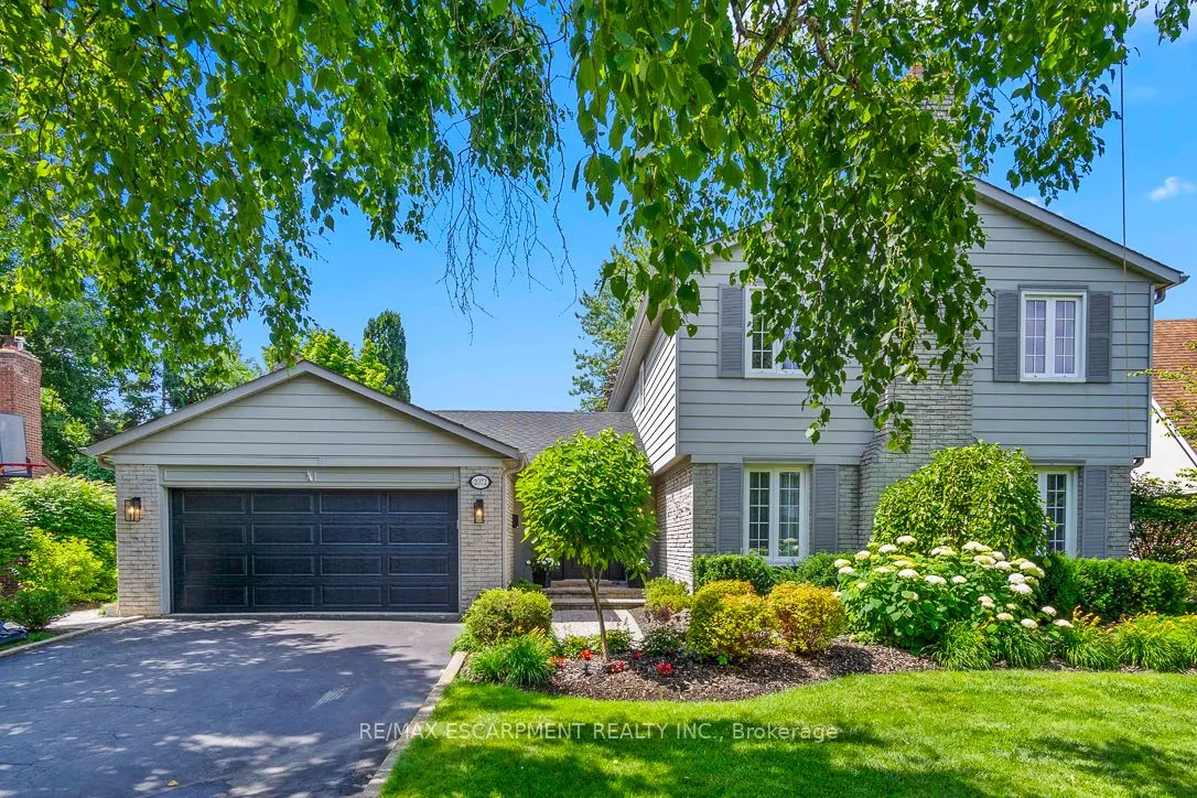 2072 Chippewa Trail, Mississauga, ON L5H 3V7