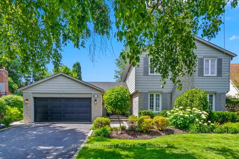 2072 Chippewa Trail, Mississauga, ON L5H 3V7