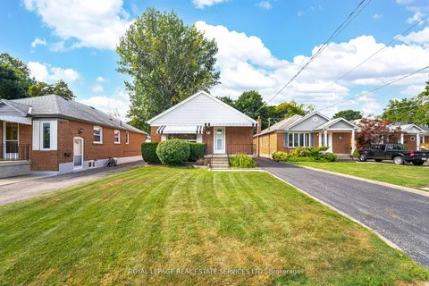 44 Maple Avenue, ON L5H 2S1