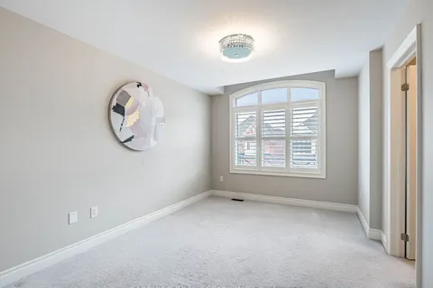 1259 Mcphedran Point, Milton, ON L9E 1J5
